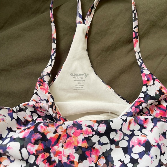 Old navy powersoft light support bra - Picture 3 of 4